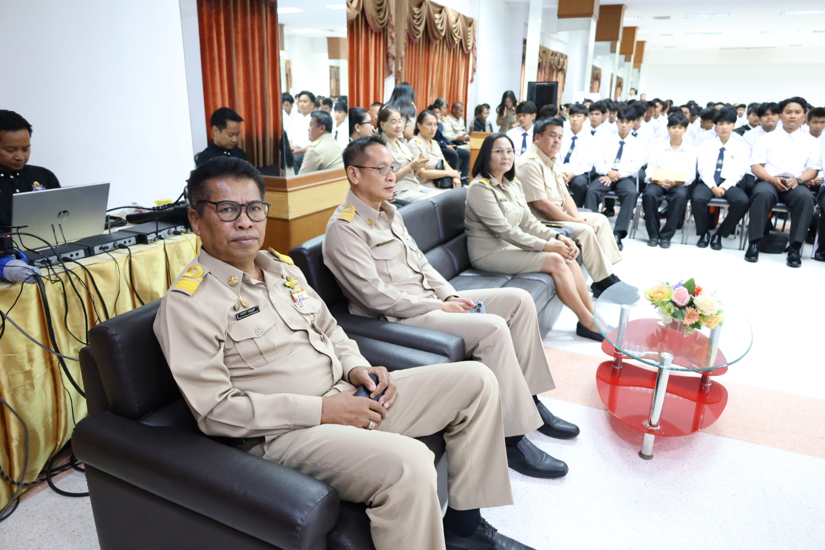 180569 03